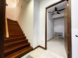 Alana (D28), Terrace #495691011